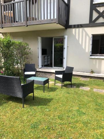 קאבורג Magnifique 2P En Rez-De-Jardin Oriente Sud A 2 Pas De La Plage מראה חיצוני תמונה